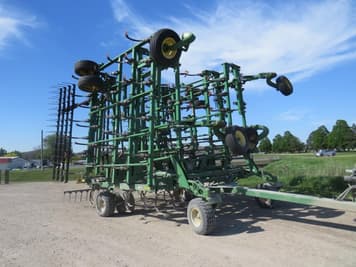 Main image John Deere 2210